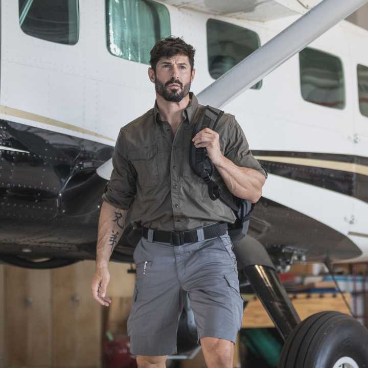 Stryke 11" Short, grau